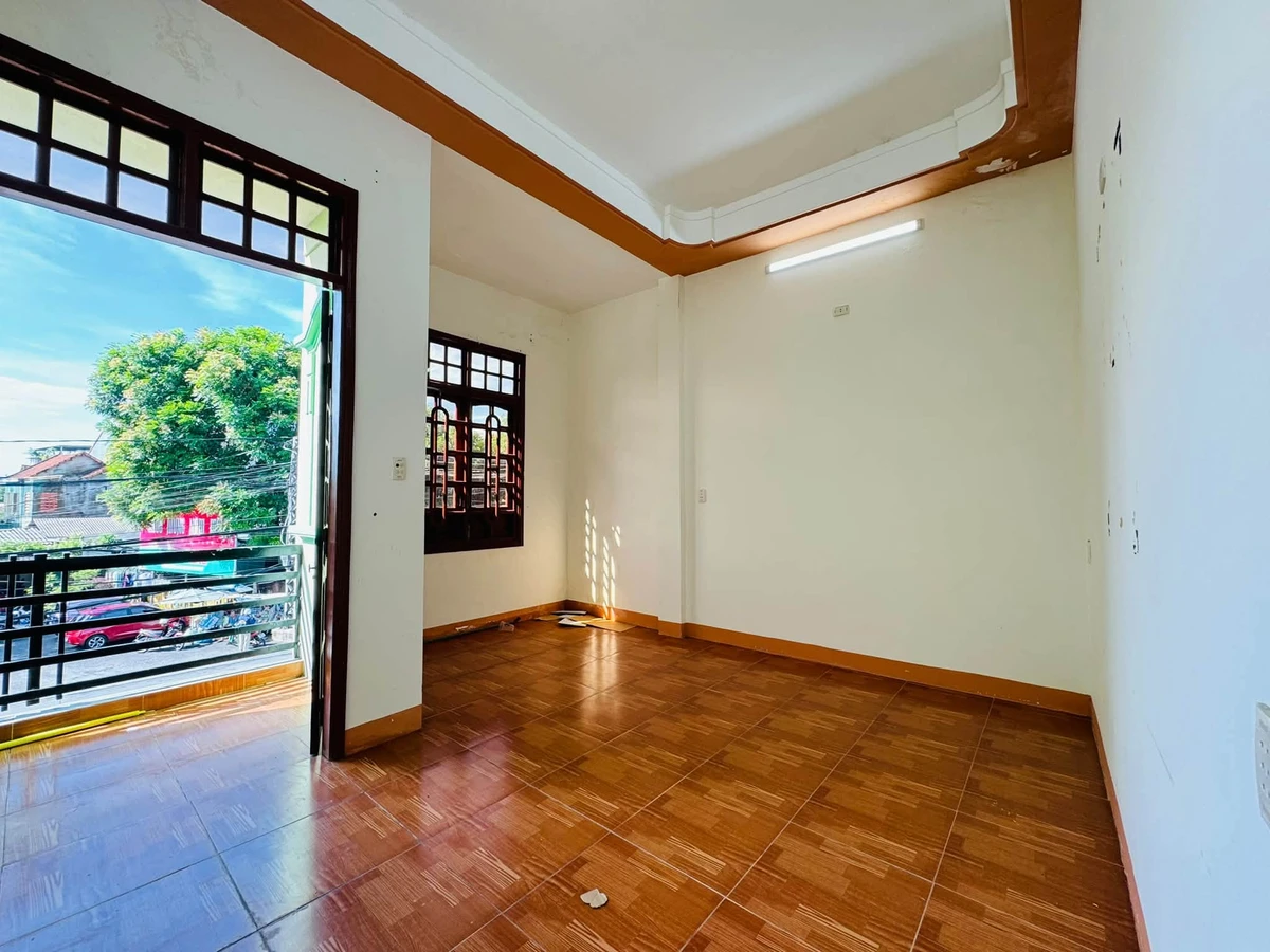 Bán nhà mặt tiền Nguyễn Chánh 97m2 3 phòng ngủ 3.9 tỷ - Ảnh thu nhỏ 5