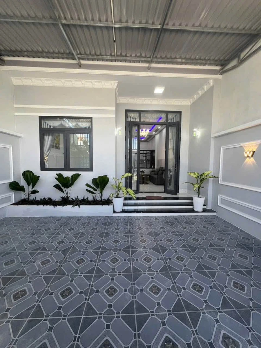 Bán nhà mới 100% 2PN 70m² gần chợ Long Bình Tây Ninh - Ảnh thu nhỏ 2