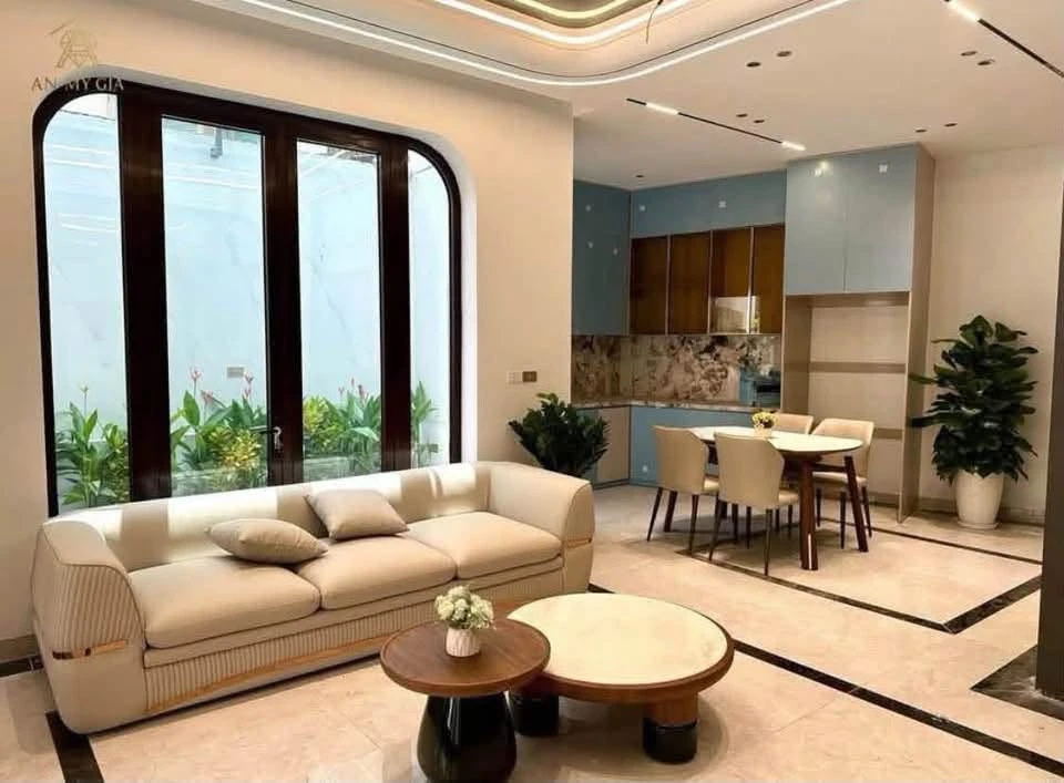 Bán nhà 6 tầng có thang máy 83m2 Cao Thắng - Ảnh thu nhỏ 2