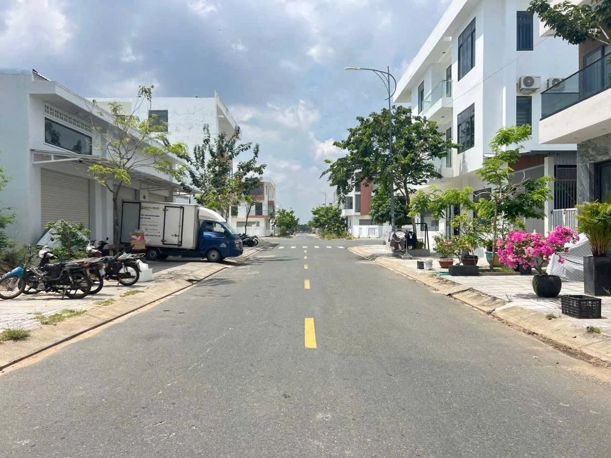 Bán đất 100m² KĐT Tây Bắc Rạch Giá 1,99 tỷ - Ảnh thu nhỏ 2