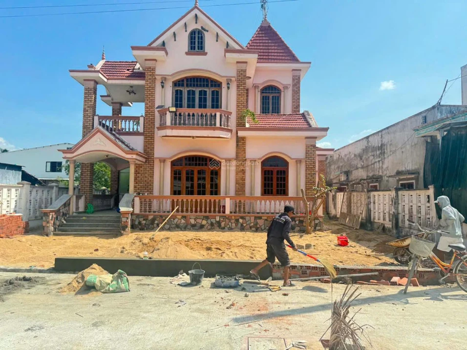Bán đất biệt thự 1116m² giá chỉ 7,8 triệu/m² sẵn nhà ở ngay tại Xuân Yên - Ảnh 1
