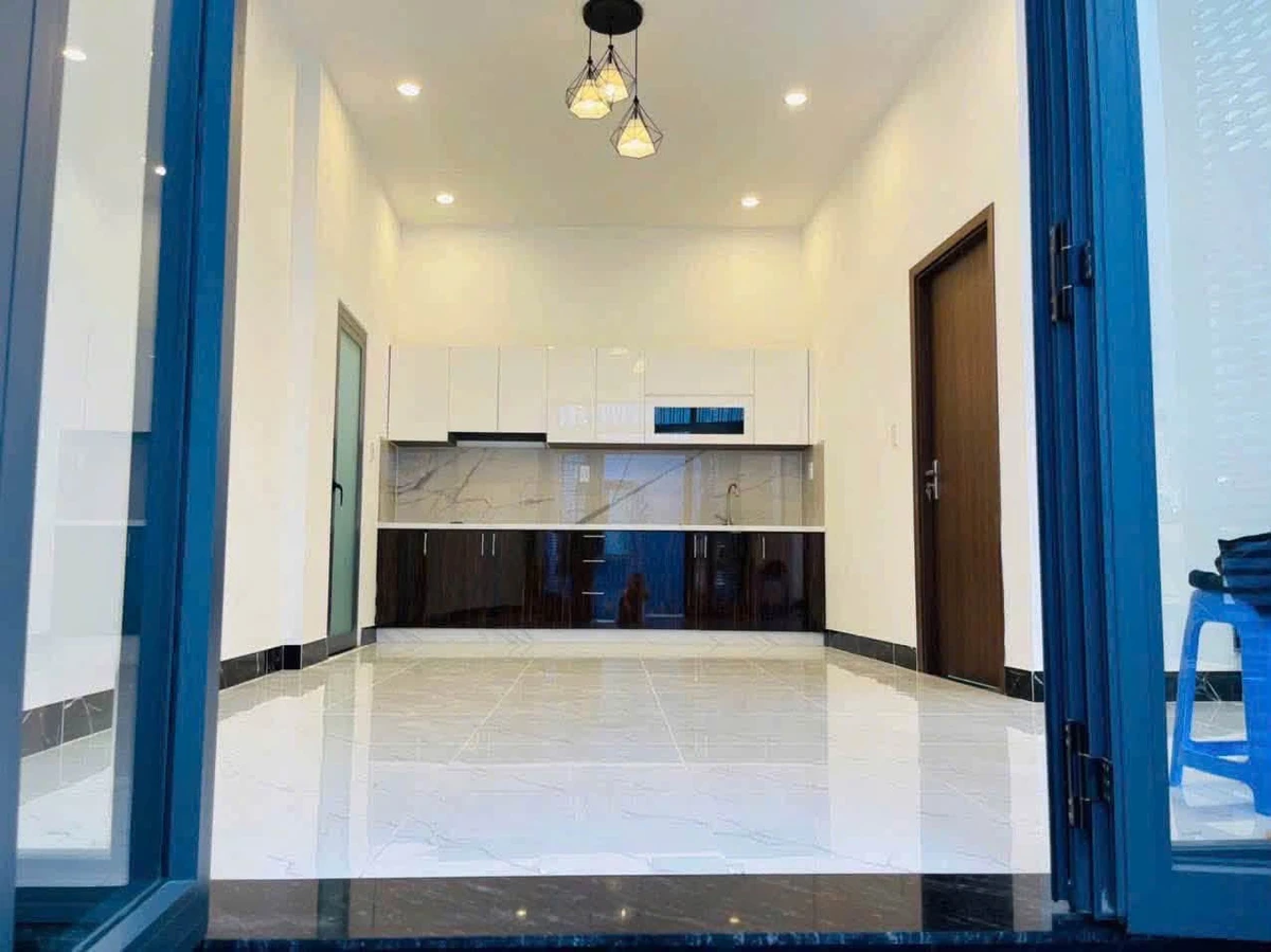 Bán nhà 3 phòng ngủ 50m2 trung tâm Biên Hoà 2.7 tỷ - Ảnh thu nhỏ 3