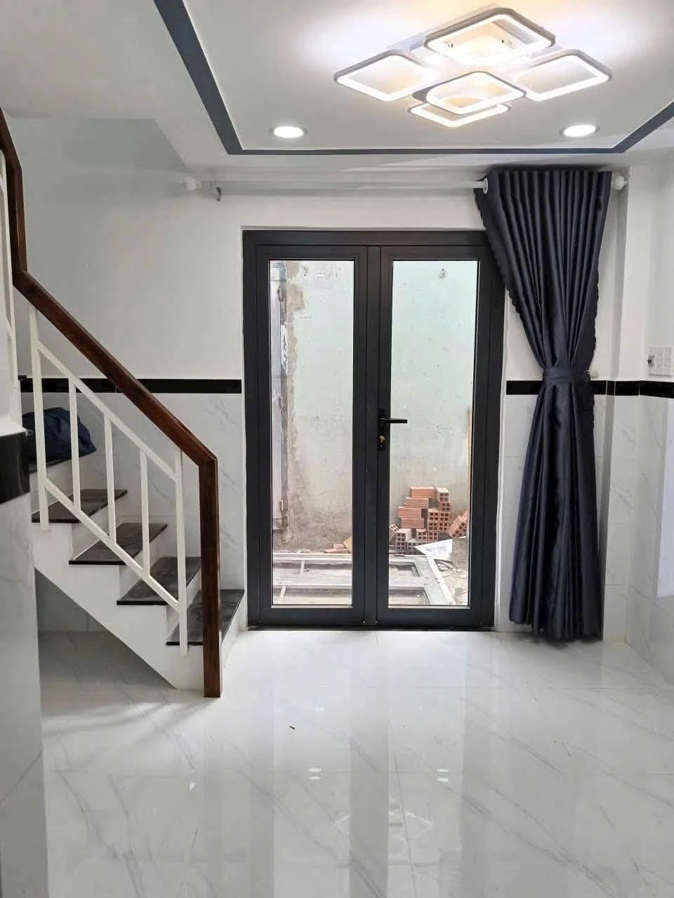 Bán nhà mặt tiền 15.75m² 2PN 1WC Nhà Bè 860 triệu - Ảnh 1