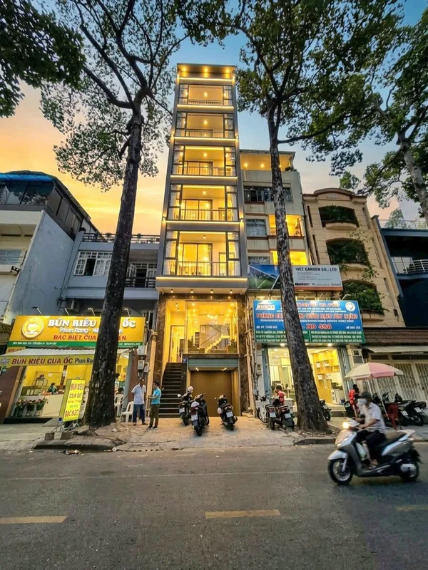 Bán nhà trệt 2 lầu sân thượng 33,3m2 đường Hai Bà Trưng, Quận 3 giá 5,3 tỷ anfaco