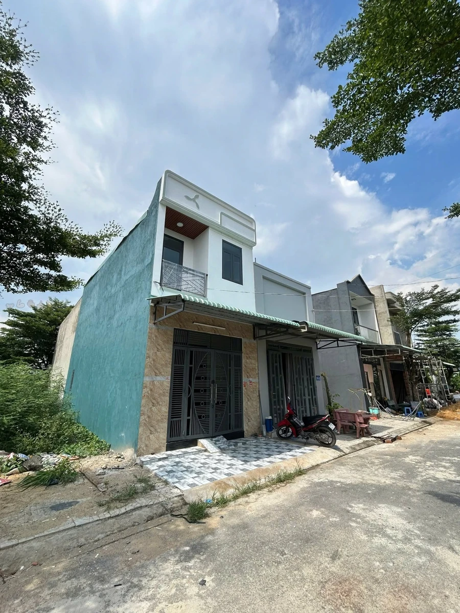 Bán nhà 1 lầu 2 phòng ngủ 48m² ven Hóc Môn 660 triệu - Ảnh thu nhỏ 4