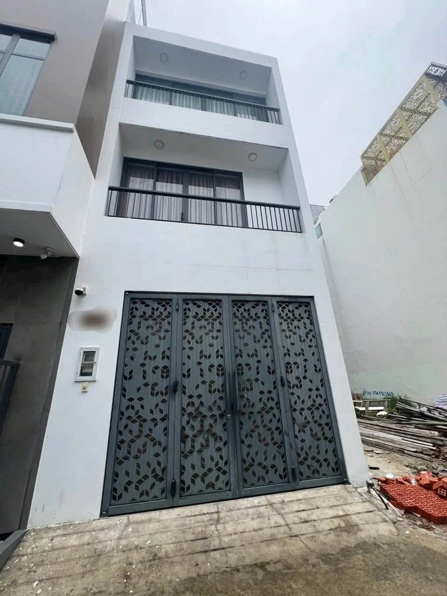 Bán nhà phố 3 tầng 4PN khu Biệt thự Kiều Đảm, Quận 7, giá khoảng 9 tỷ - Ảnh 1