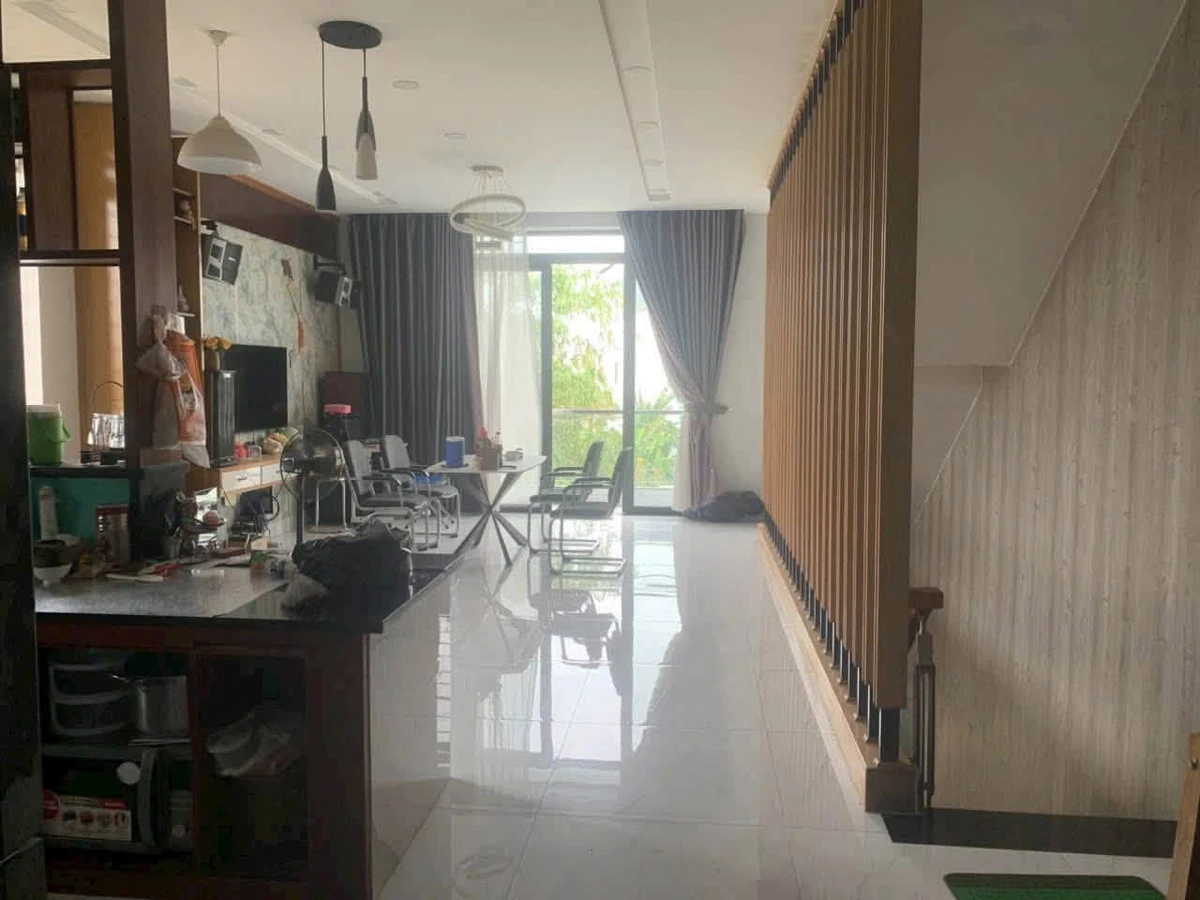 Bán nhà 3 phòng ngủ 360m² Long Hương, Bà Rịa, 4 tỷ 200 - Ảnh thu nhỏ 2
