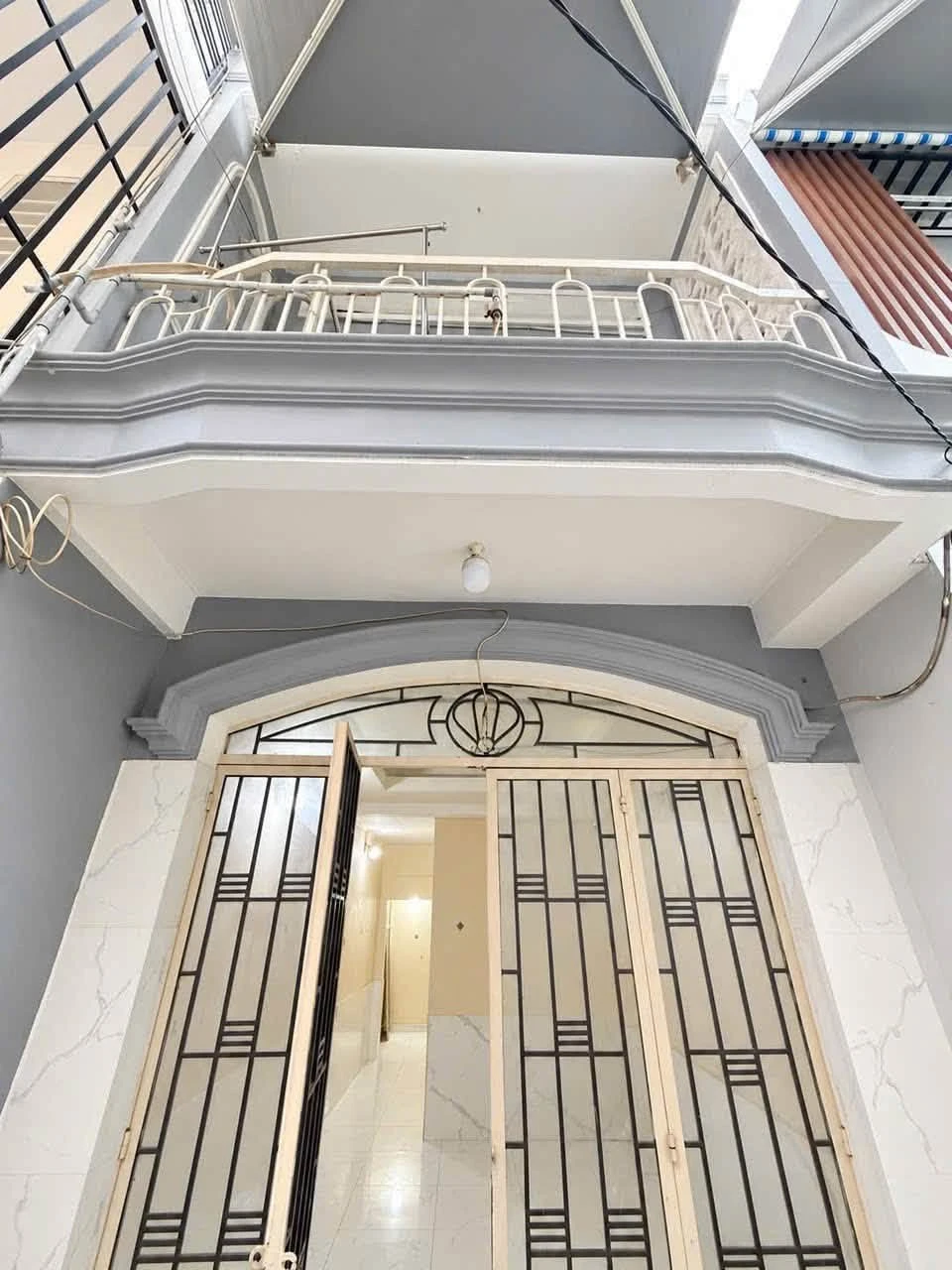 Bán nhà 4PN 33m² gần bờ kè Xuyên Tâm, Bình Thạnh - Ảnh 1
