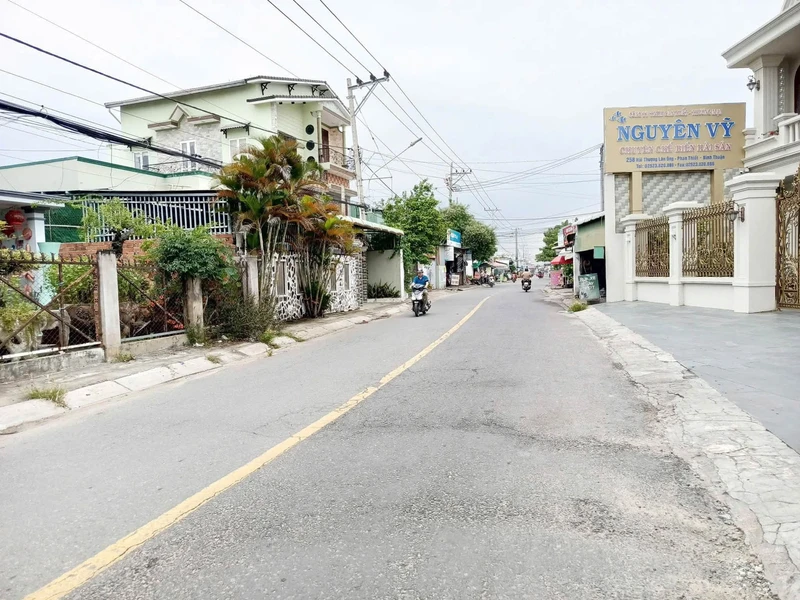 Bán nhà 1 trệt 1 lầu 48m2 Phan Thiết 2 tỷ 450