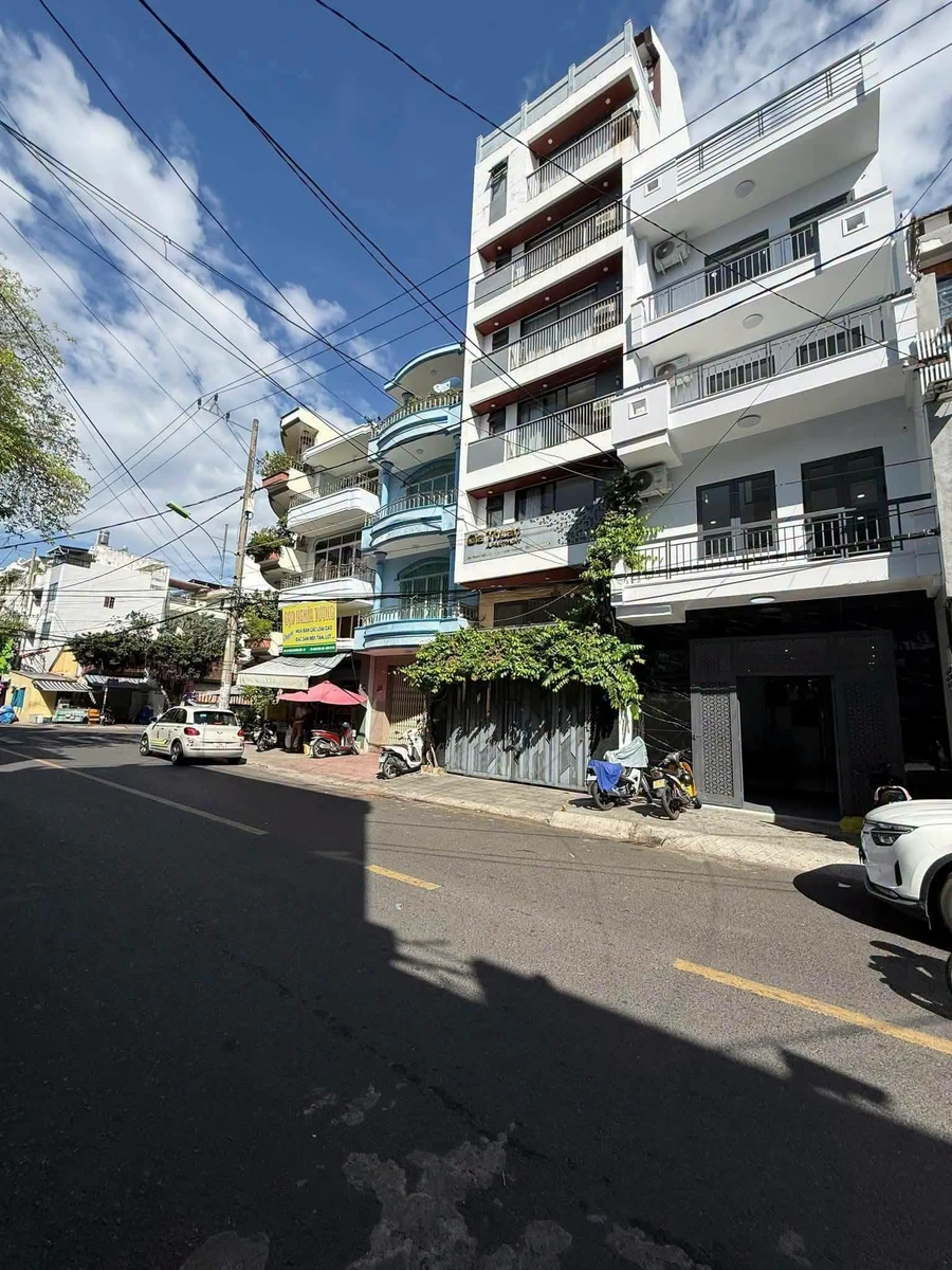 Bán nhà 4 tầng mặt tiền 112m² Trần Nguyên Hãn Nha Trang, 24 tỷ - Ảnh 1