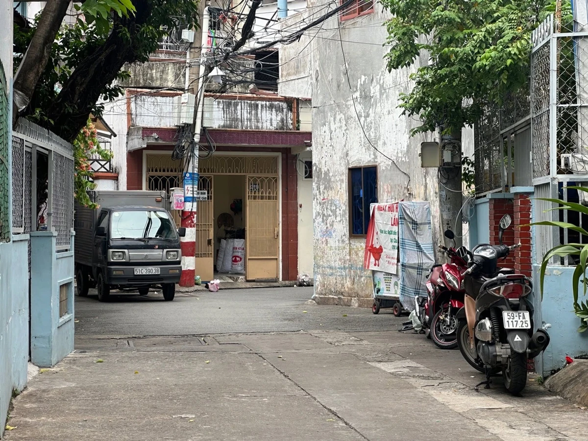 Bán nhà 2 tầng hẻm xe hơi 46m2 gần chợ Bà Hoa, Bàu Cát, Tân Bình - 3,6 tỷ - Ảnh thu nhỏ 2