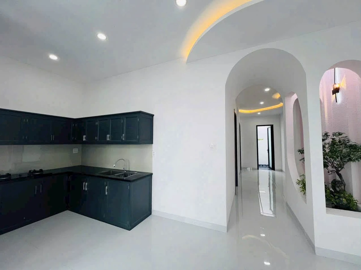 Bán nhà mới xây 2PN, 105m², Phan Thiết, Lâm Đồng - 1 tỷ 850 triệu - Ảnh thu nhỏ 2
