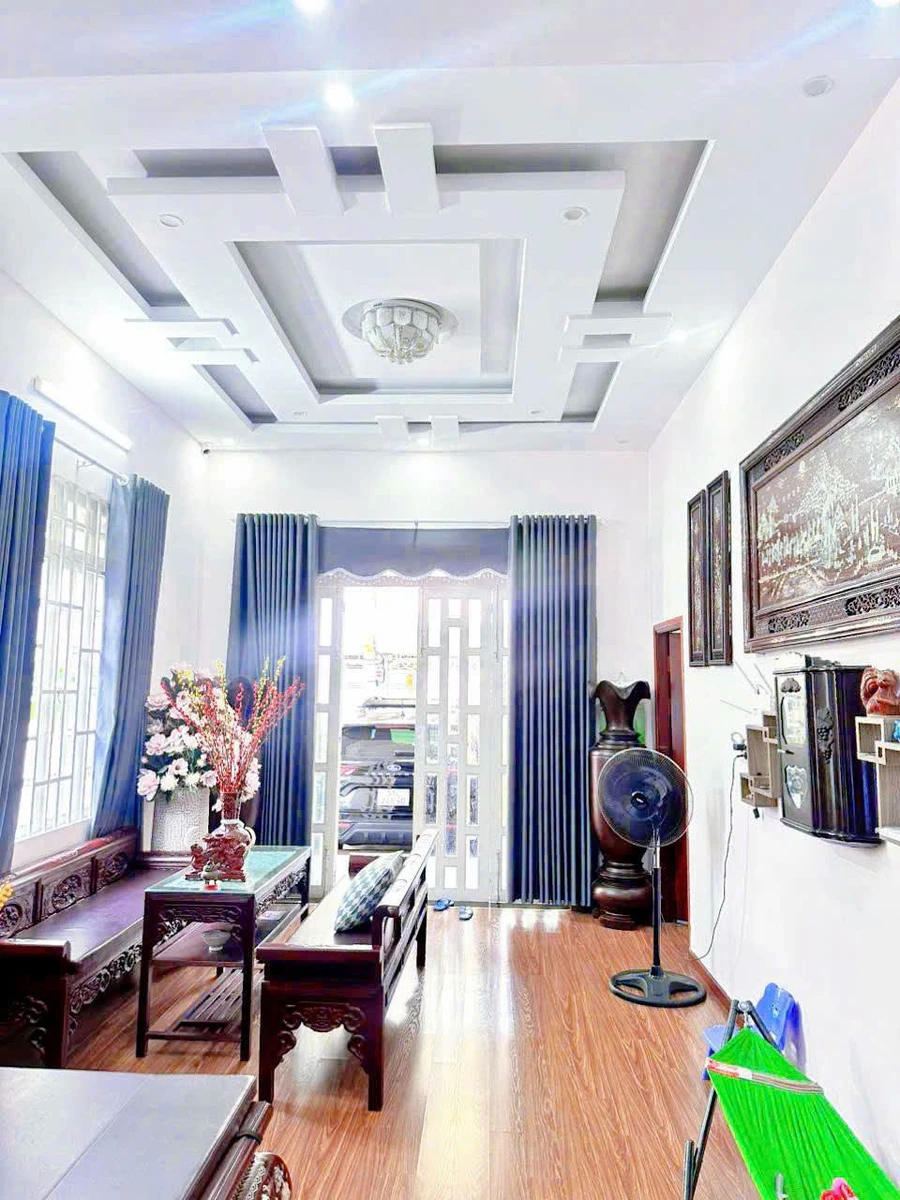 Bán nhà mái thái 220m² sát UBND Trảng Dài 3.8 tỷ - Ảnh 1