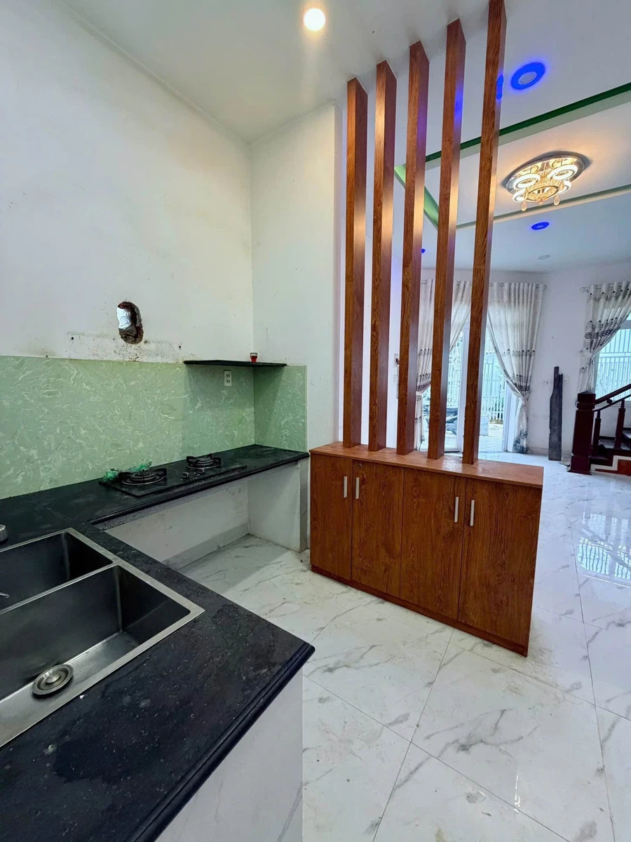Bán nhà 3 mặt tiền 61m² 2PN Bình Tân 4,2 tỷ - Ảnh thu nhỏ 4
