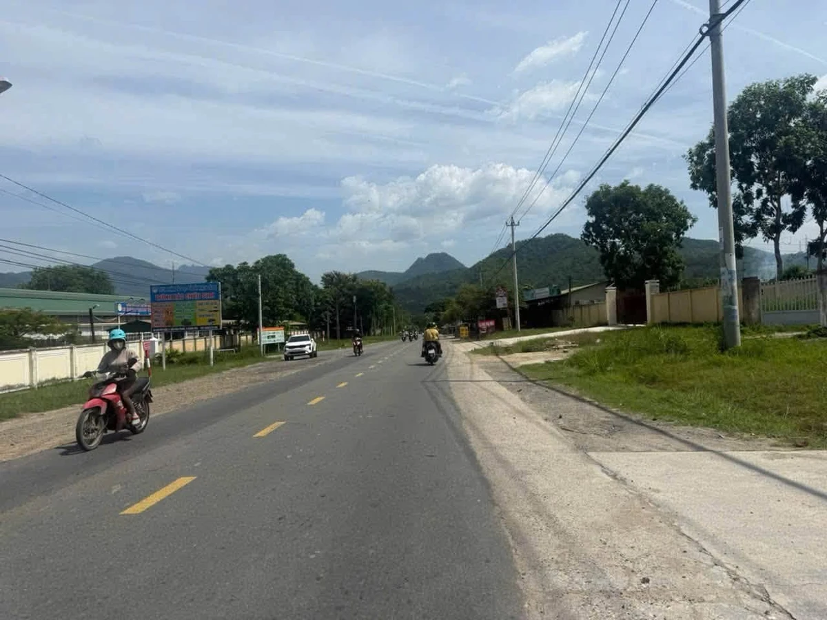 Bán đất góc 2 mặt tiền Nguyễn Xiển Nha Trang 148.6m² 2.75 tỷ - Ảnh 1