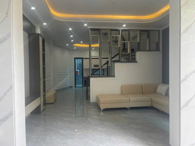 Bán dãy nhà 4 tầng 43-61m2 ngõ nông Hồ Sen, từ 5,8 tỷ nhasanvuon