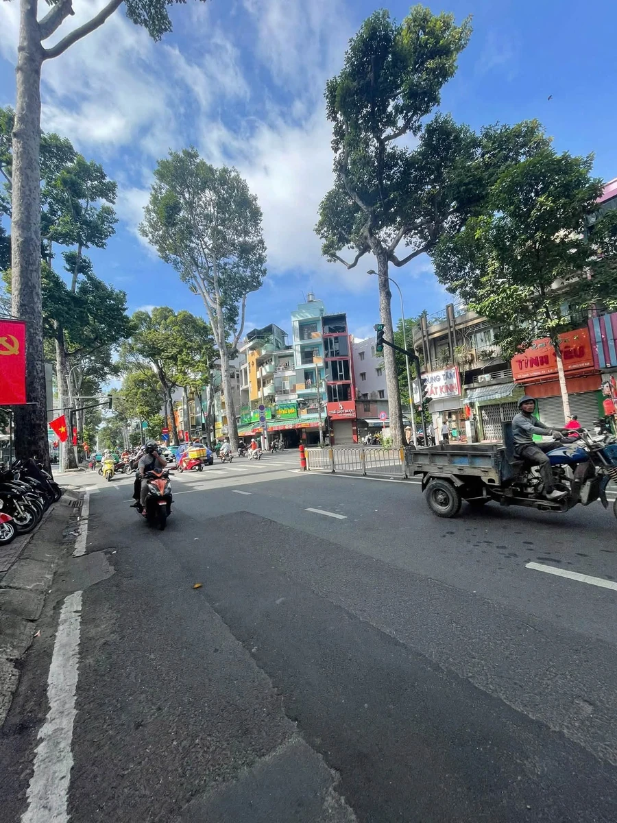Bán nhà mặt tiền Nguyễn Tri Phương Q10, 32m2, 3PN, 14.9 tỷ - Ảnh thu nhỏ 3