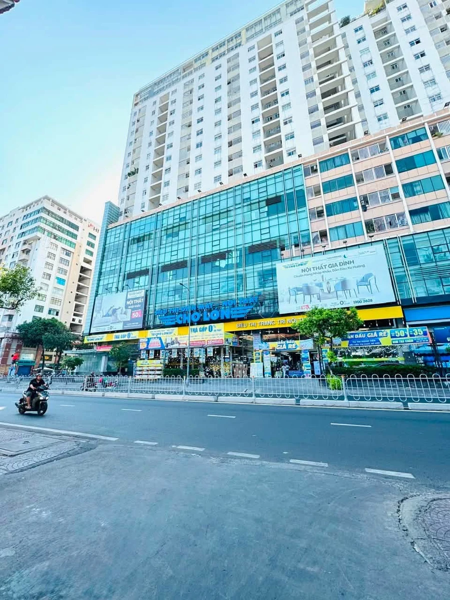 Bán nhà hẻm Hoàng Diệu Quận 4, 30m2, 1 trệt 2 lầu, 3PN, giá 5,6 tỷ - Ảnh thu nhỏ 3