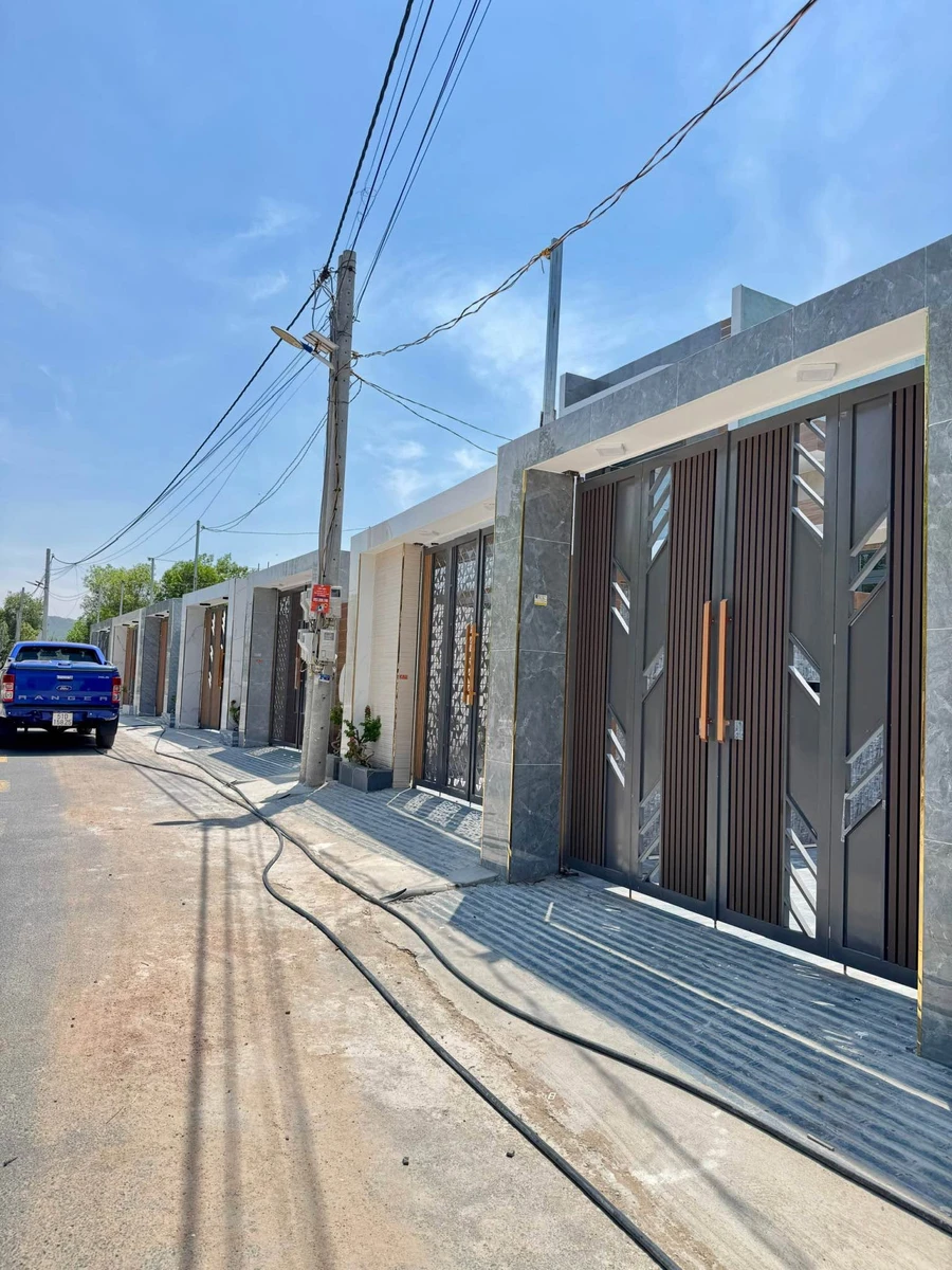 Bán nhà gác lửng 5x23m, 3 phòng ngủ, giá 2 tỷ tại Phước Hải, Long Mỹ - Ảnh thu nhỏ 3