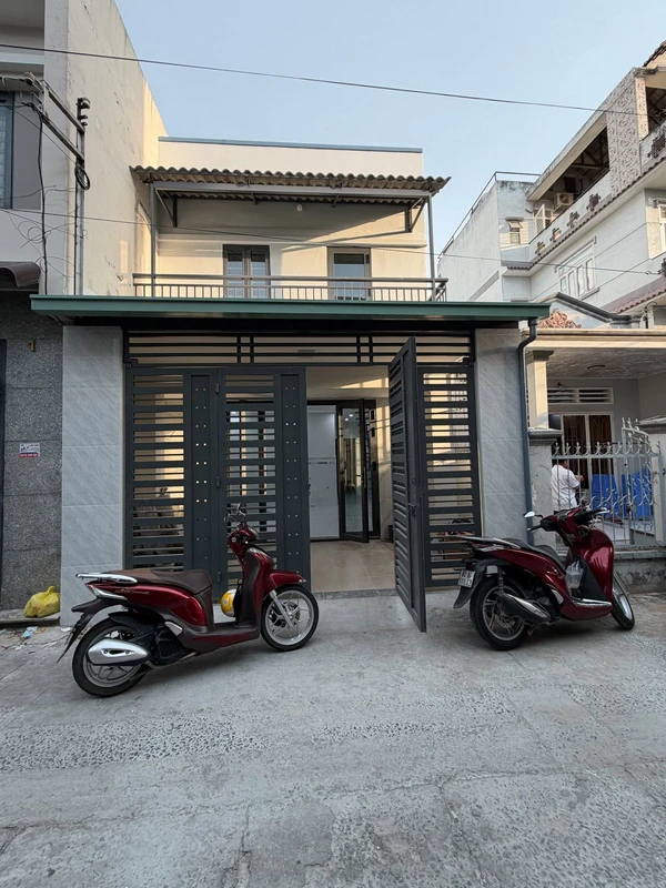 Bán nhà 1 trệt 1 lầu 5x15m, 2 phòng ngủ, giá 4,2 tỷ, phường Tân Phong, Biên Hòa