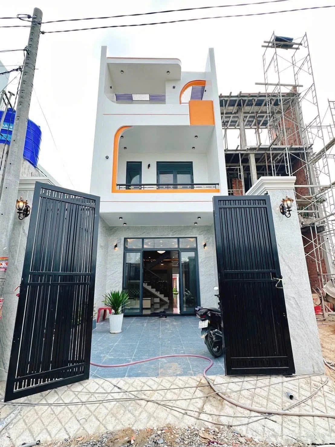 Nhà lầu 3PN có vườn Nguyễn Văn Phú, 185m², 3.2 tỷ - Ảnh 1