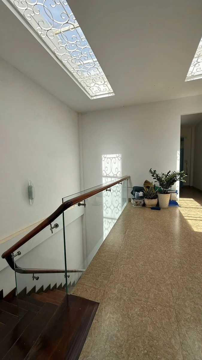 Bán nhà phố Buôn Ma Thuột 100m² 4 phòng ngủ, giá 5,8 tỷ - Ảnh 1