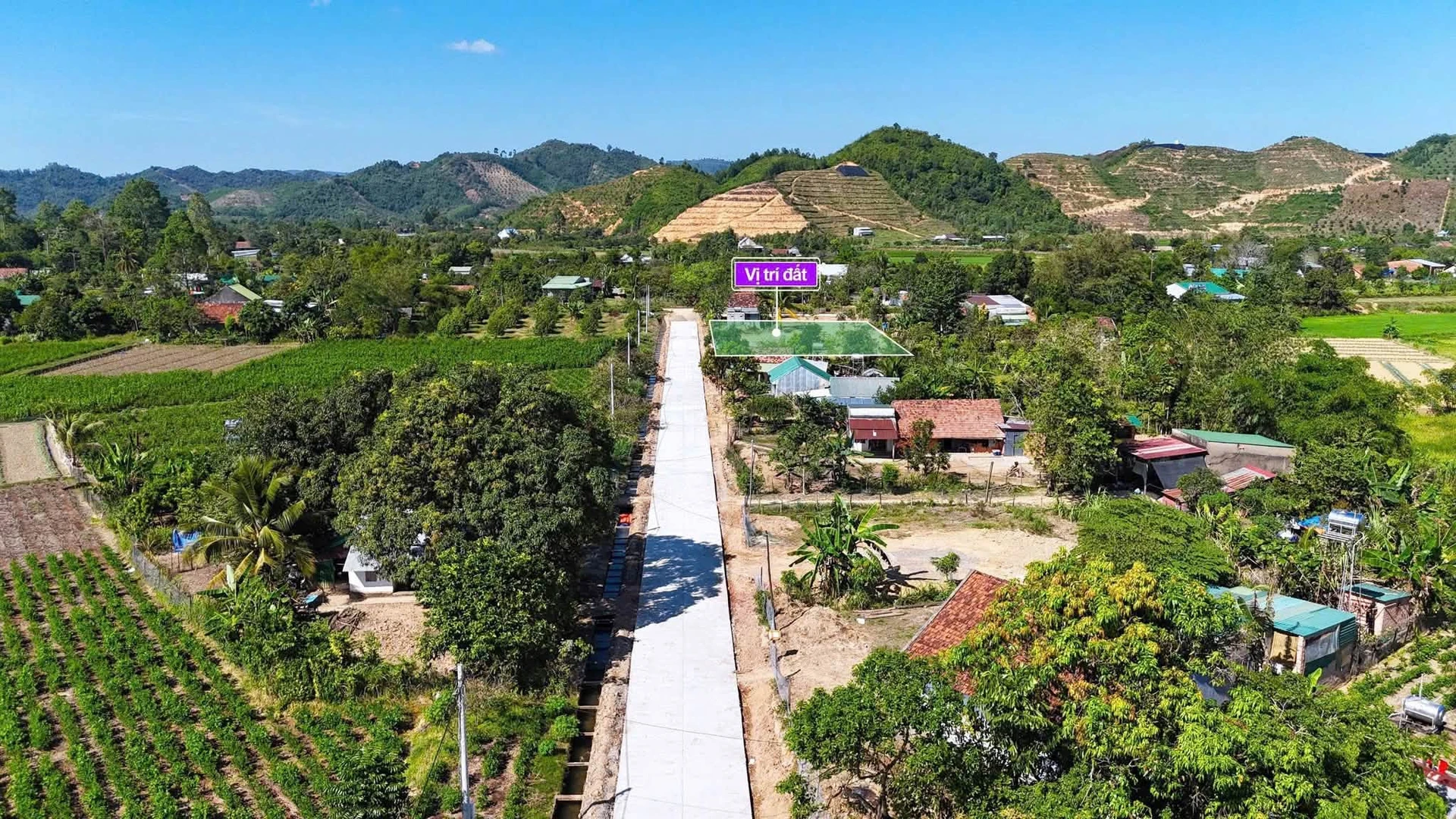 Bán nhà vườn 428m² đất ODT 2 mặt tiền tại Thị trấn Đạ Tẻh, giá 999 triệu - Ảnh 1