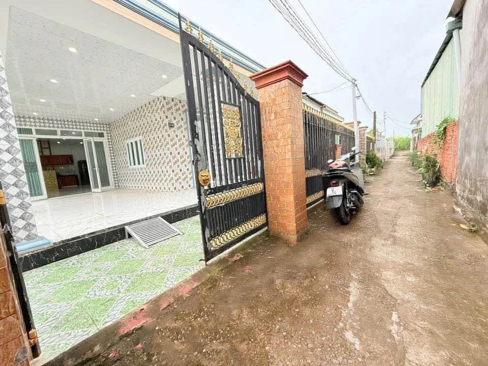 Bán nhà 236m² tại Xã Bến Lức, Tây Ninh - giá 3 tỷ 750 - Ảnh thu nhỏ 2