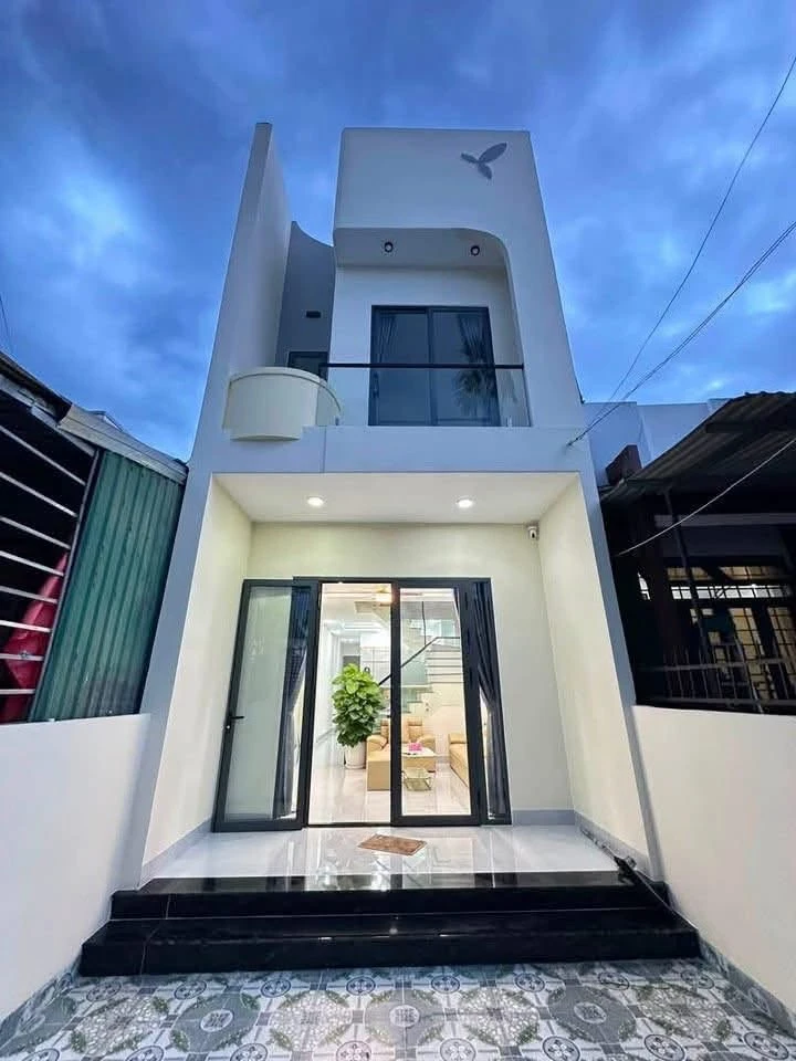 Bán nhà 2 tầng 92m² 3PN tại Lê Văn Sỹ, Quảng Ngãi - Ảnh 1