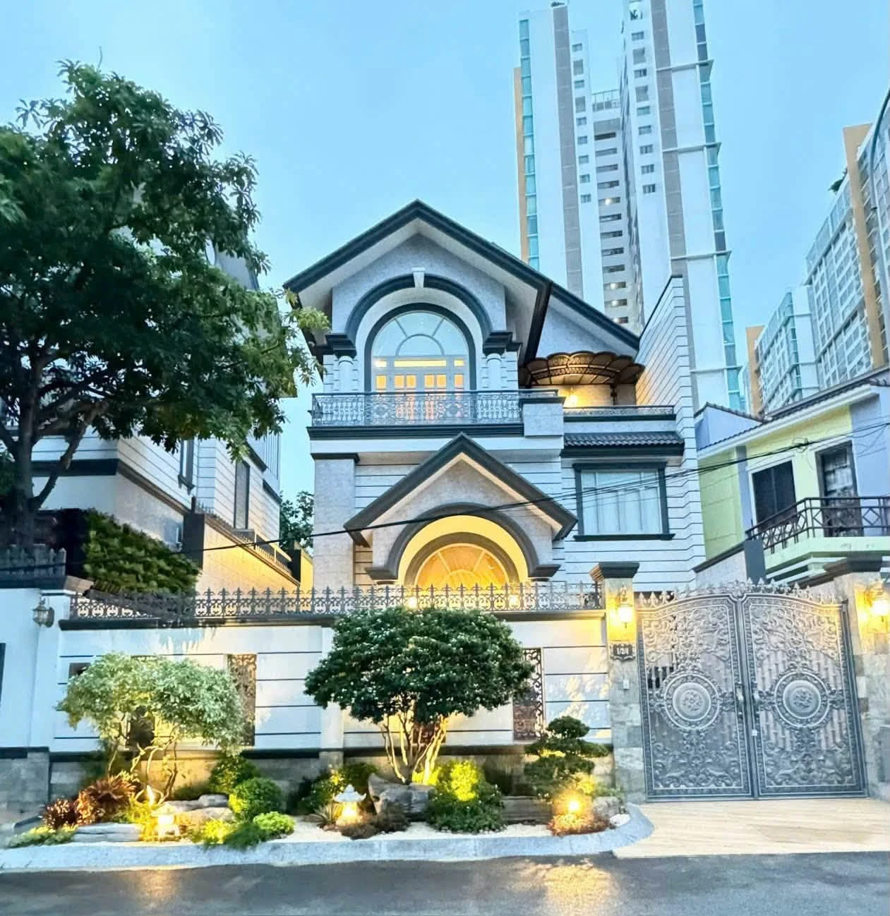 Bán biệt thự Giang Văn Minh 240m² Quận 2, 65 tỷ - Ảnh 1