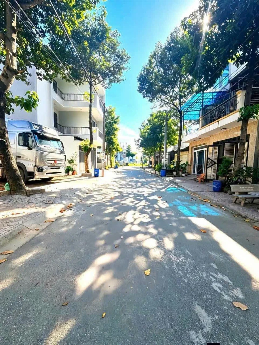 Bán nhà sổ riêng 83m² 2 phòng Tân Hạnh Dĩ An - Ảnh thu nhỏ 2