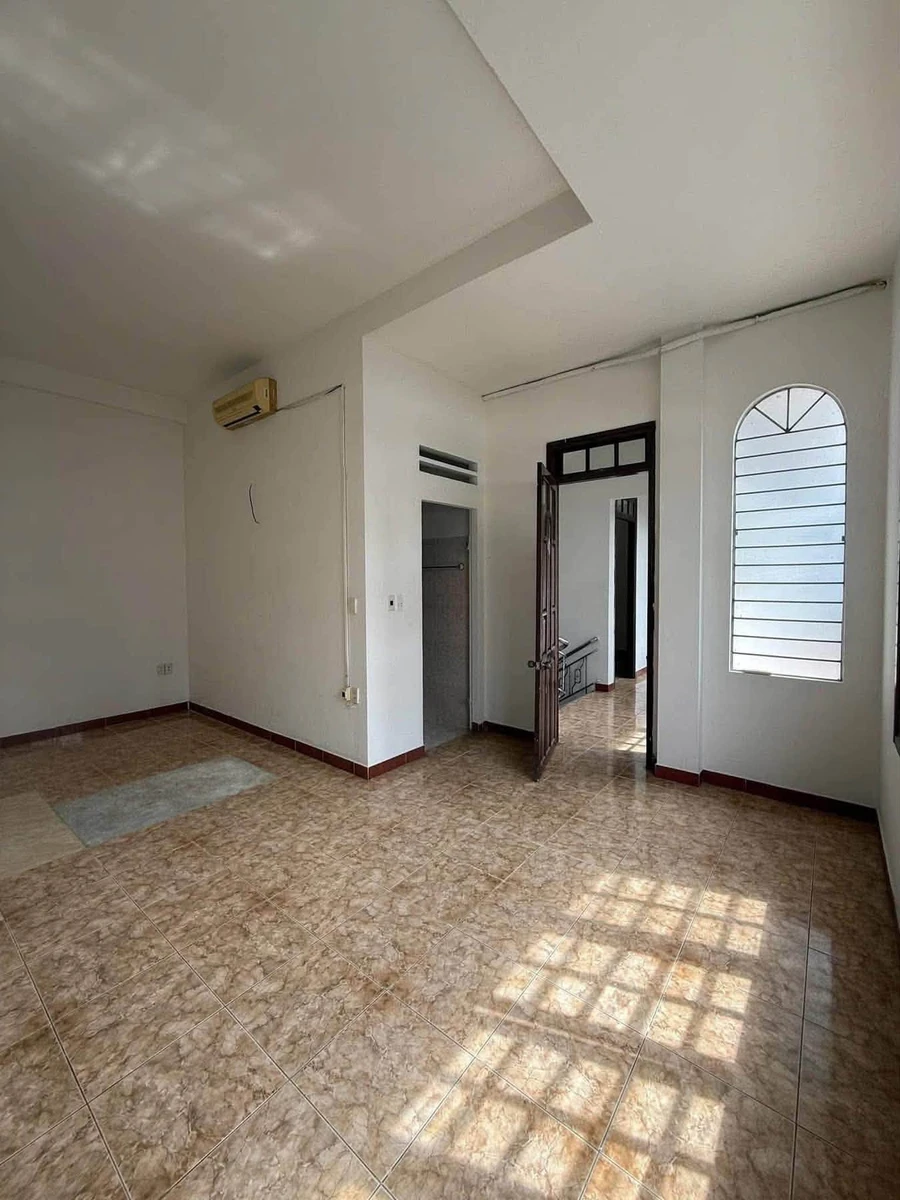 Bán nhà 3 tầng góc 2 mặt tiền 83,6 m² Bình Hoà - Ảnh thu nhỏ 2
