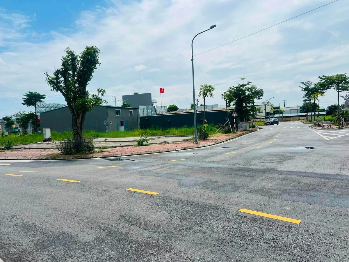 Bán shophouse KĐT Lai Cách 160m2, 7 tỷ - Ảnh thu nhỏ 2