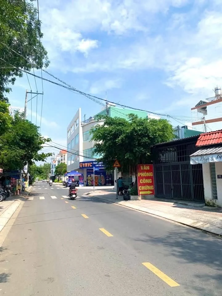 Bán nhà 4 tầng 96m² xe hơi vào nhà, 4PN, Huỳnh Tấn Phát, Nhà Bè - 7,2 tỷ - Ảnh thu nhỏ 2