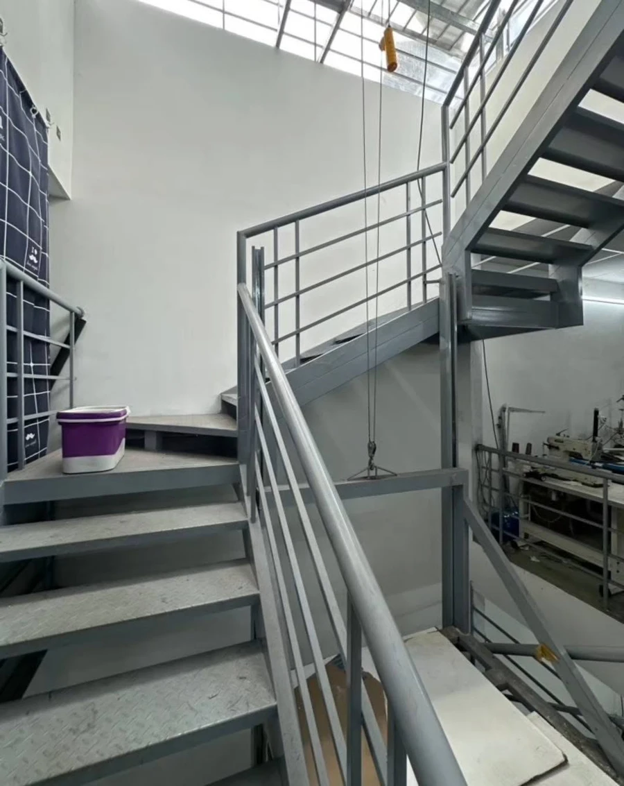 Bán nhà Tân Phú 150m2 9,8 tỷ - Ảnh thu nhỏ 3