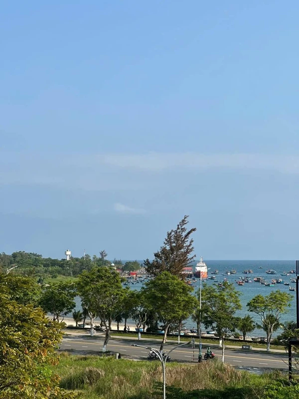Bán nhà 4 tầng 90m2 view biển Hoàng Sa Nha Trang
