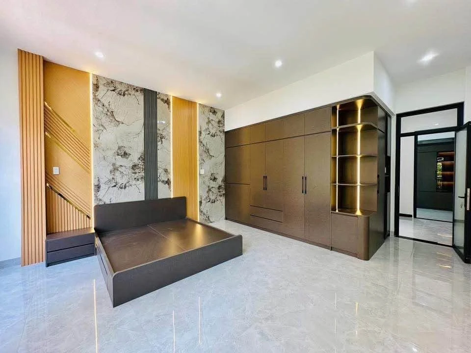 Bán nhà mặt tiền 80m2, 4 phòng ngủ, Quy Nhơn - Ảnh thu nhỏ 4