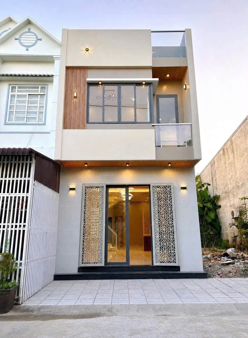 Bán nhà mặt tiền Đặng Thái Mai Rạch Giá 76m2 3PN giá 2.98 tỷ - Ảnh 1