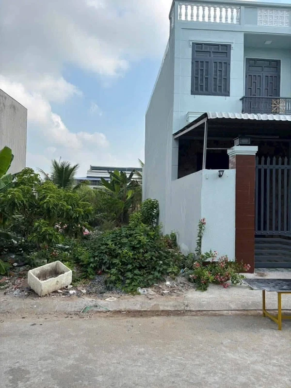 Bán đất nền 99m² mặt tiền Cần Dước