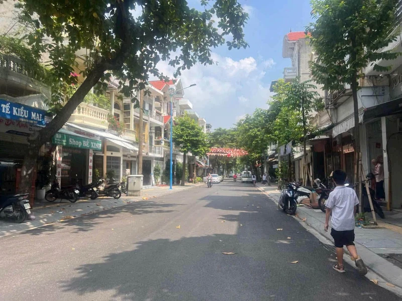 Bán đất mặt phố Quang Trung 72,5m² hơn 5 tỷ
