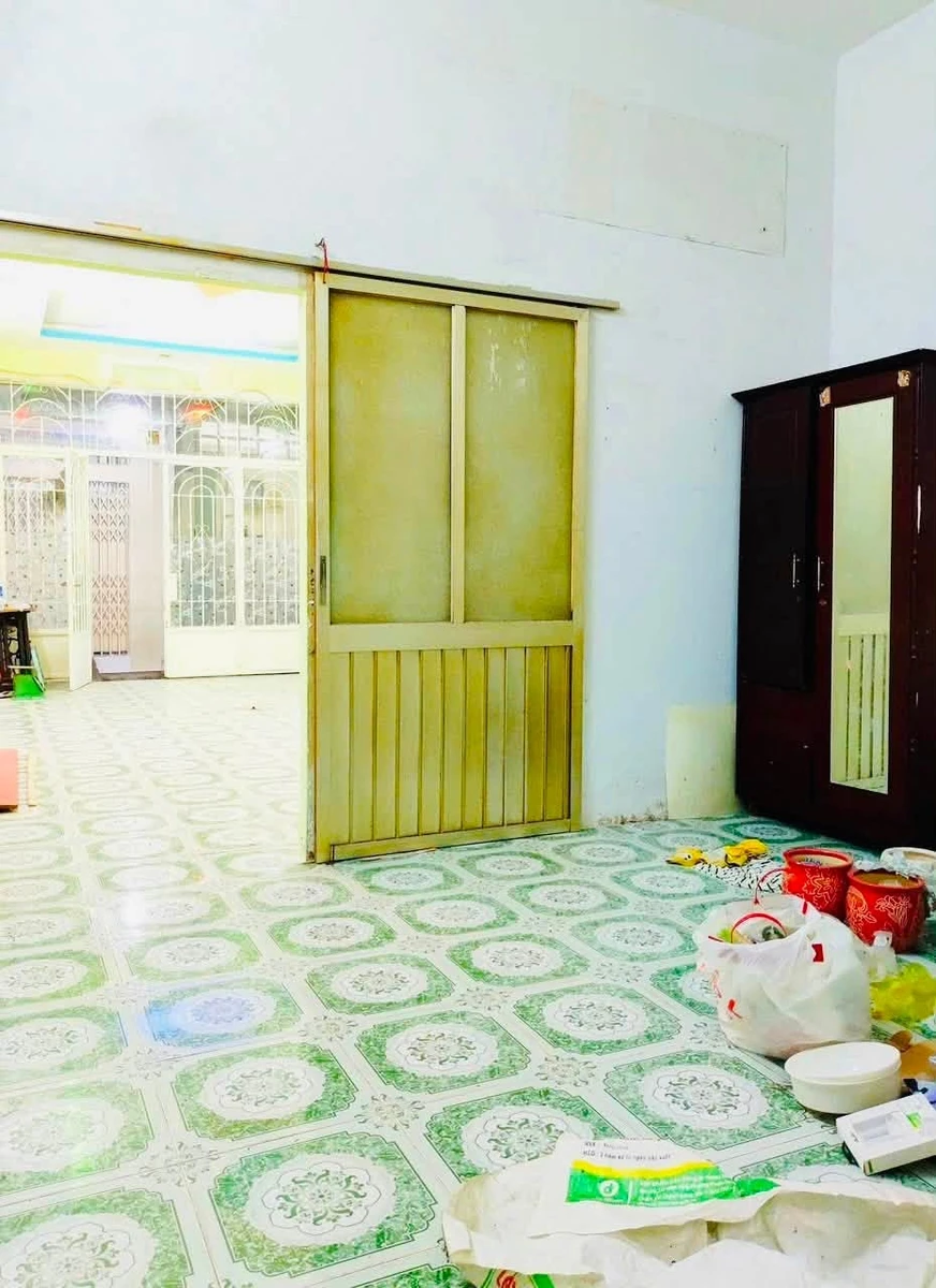 Bán nhà hẻm Tôn Đản Quận 4, 66m2, 2 tầng 3PN, giá 4,69 tỷ - Ảnh thu nhỏ 4