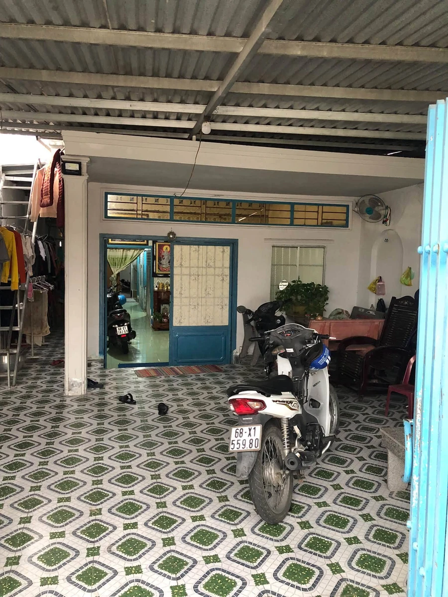 Nhà mặt tiền đường 30/4 bán 1 tỷ 350 triệu, 150m² Kiên Giang - Ảnh thu nhỏ 2