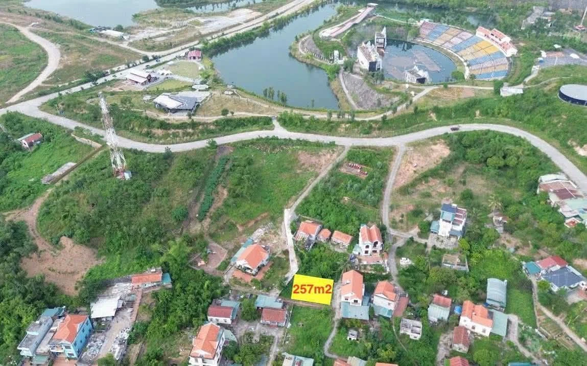 Bán đất 250m2 Tuần Châu Hạ Long gần Vinhomes Global Gate - Ảnh 1