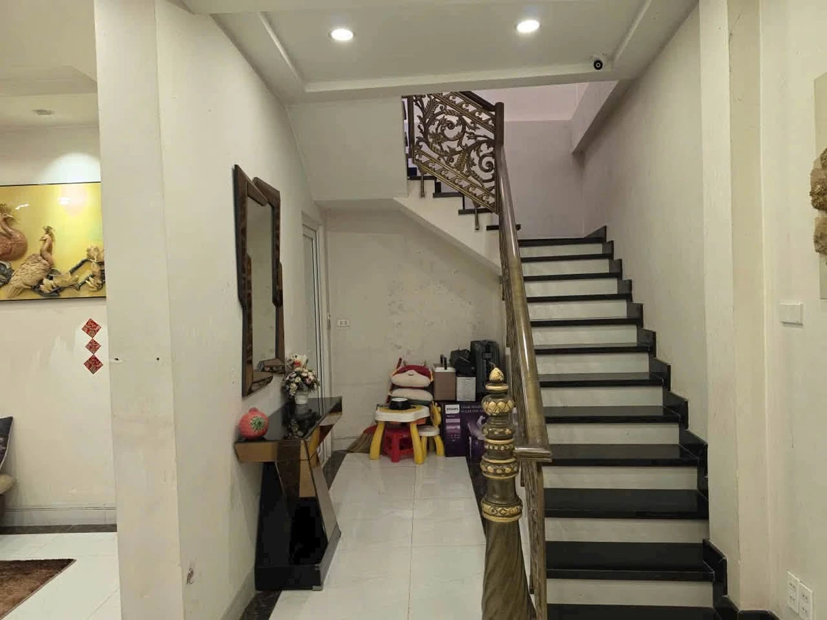Bán nhà 1 trệt 1 lầu 83m² gần Tỉnh Ủy Đồng Nai, 4 tỷ 900 - Ảnh thu nhỏ 5