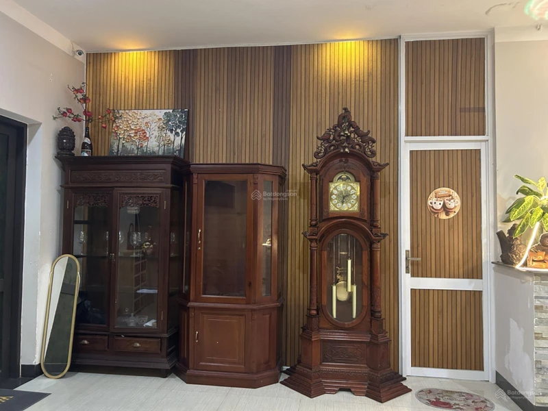 Bán NP tại 139 Huỳnh Thúc Kháng, 200m2, 8,7 tỷ, giá tốt bao đẹp