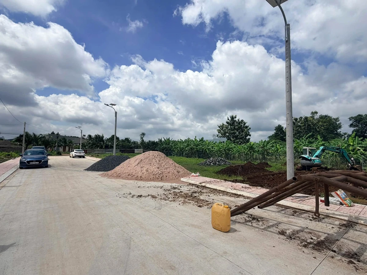 Nhà phố bán 1 tỷ 750, Long Khánh, 102.5 m² - Ảnh thu nhỏ 2