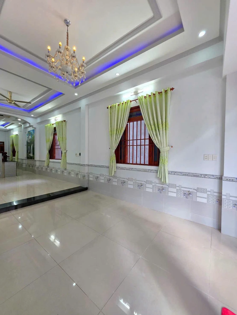 Bán nhà 2 mặt tiền 71m2, 4PN, Dĩ An, Bình Dương - Ảnh thu nhỏ 4