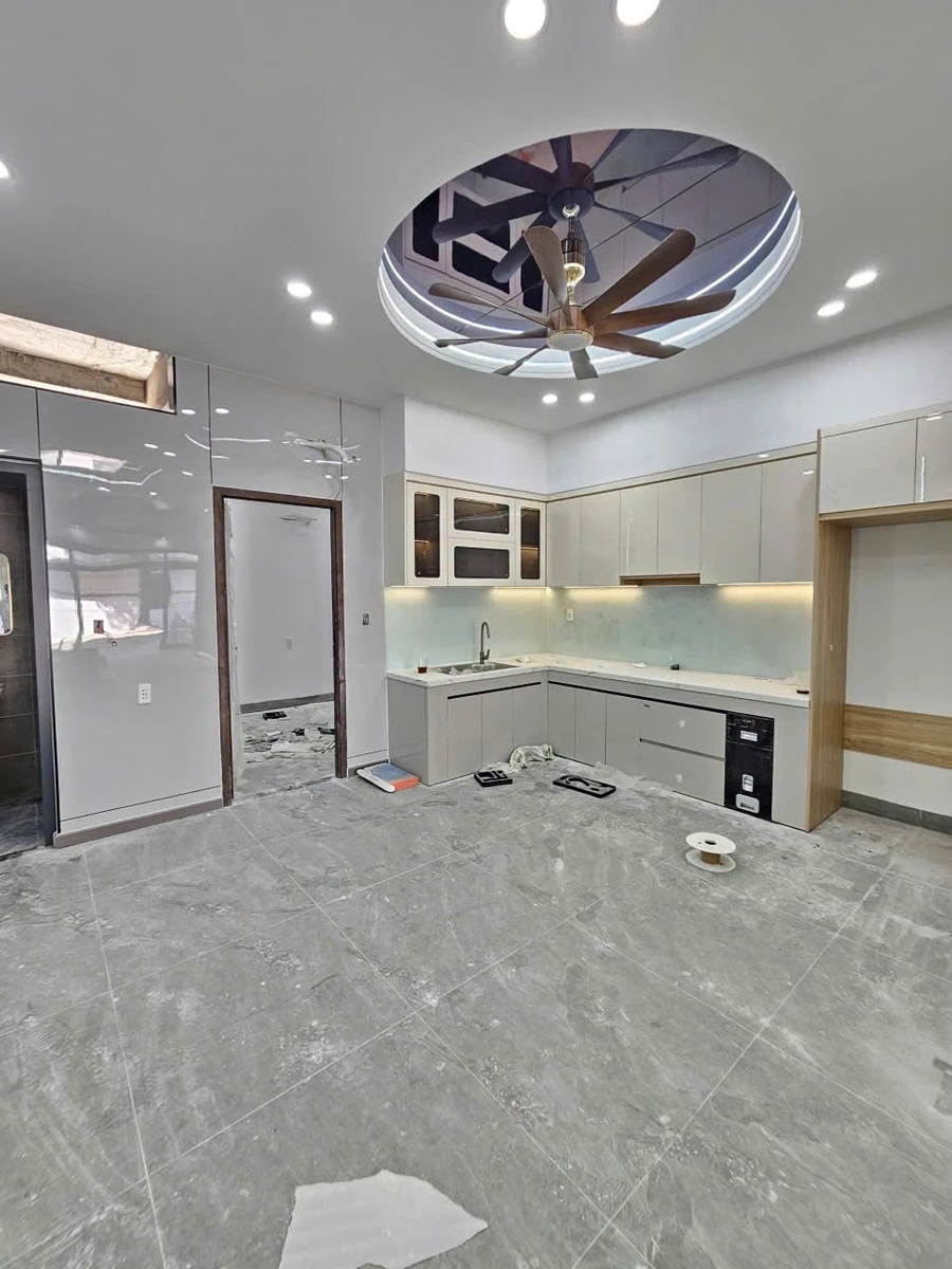 Bán nhà mới 80m2, 5PN, 5WC gần chợ Thuận Giao, 6 tỷ 200 triệu - Ảnh thu nhỏ 4