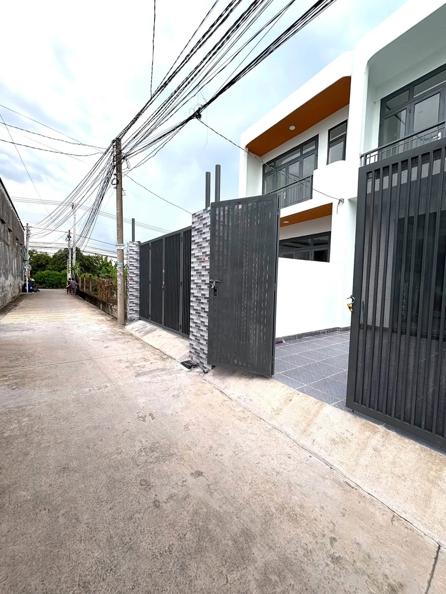 Bán nhà 2 tầng 100m2, 3PN 2WC, sổ riêng full thổ cư tại Tân Triều, Đồng Nai - Ảnh thu nhỏ 3