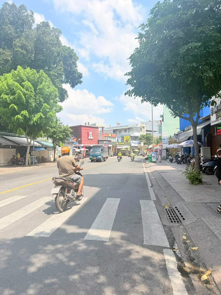 Bán shophouse mặt tiền Tân Sơn Nhì, Tân Bình 4.3x20m, 20 tỷ - Ảnh thu nhỏ 3